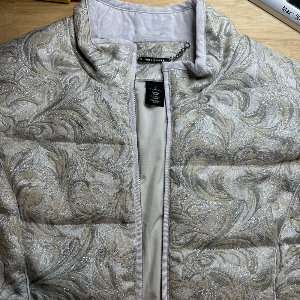 White House Black Market Packable Jacquard Puffer Vest White Sparkle Embroider S